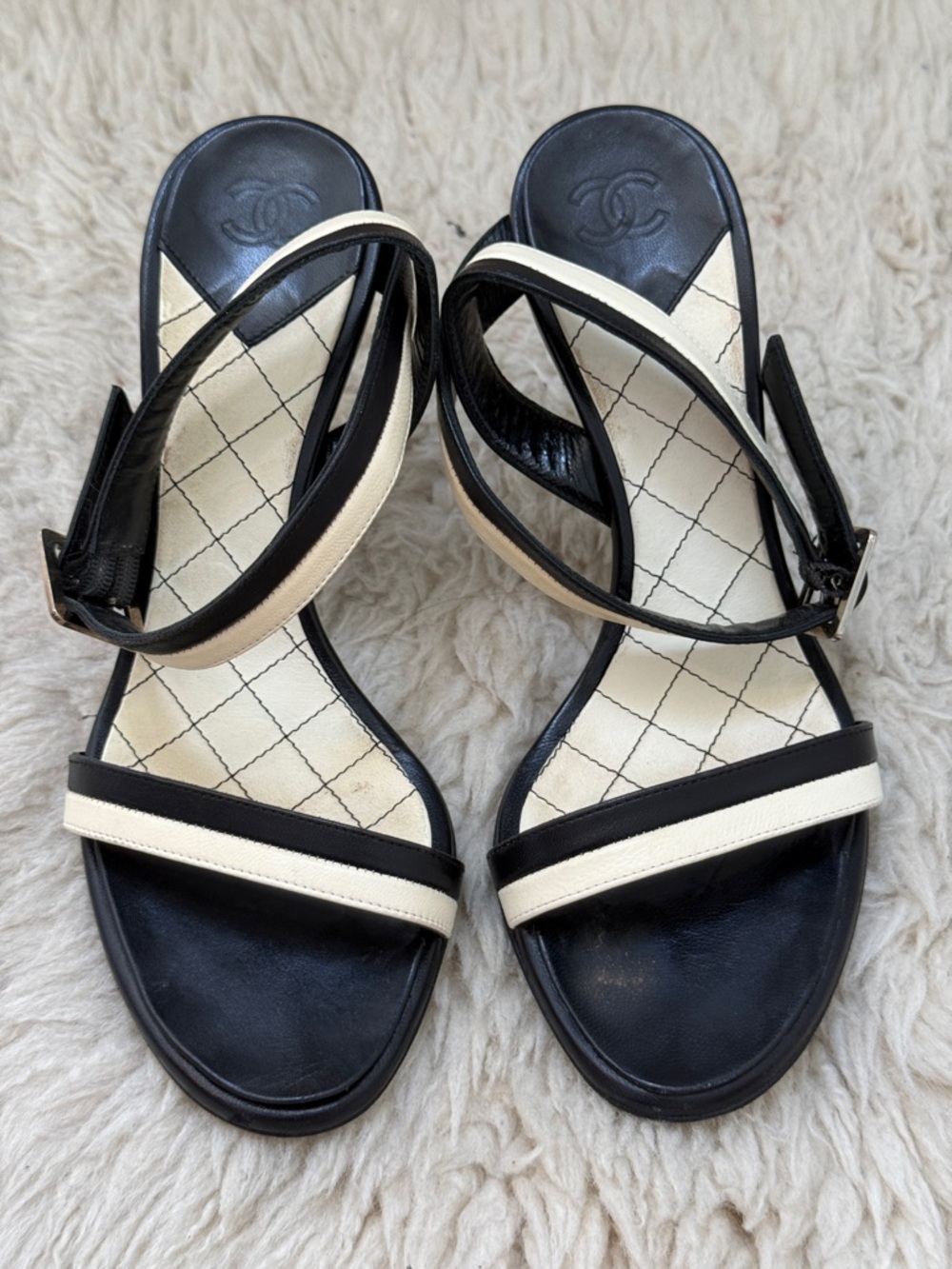 ✨PREOWNED ✨💯% AUTHENTIC CHANEL Black & Cream Cross-Strap Quilted Insole Heels